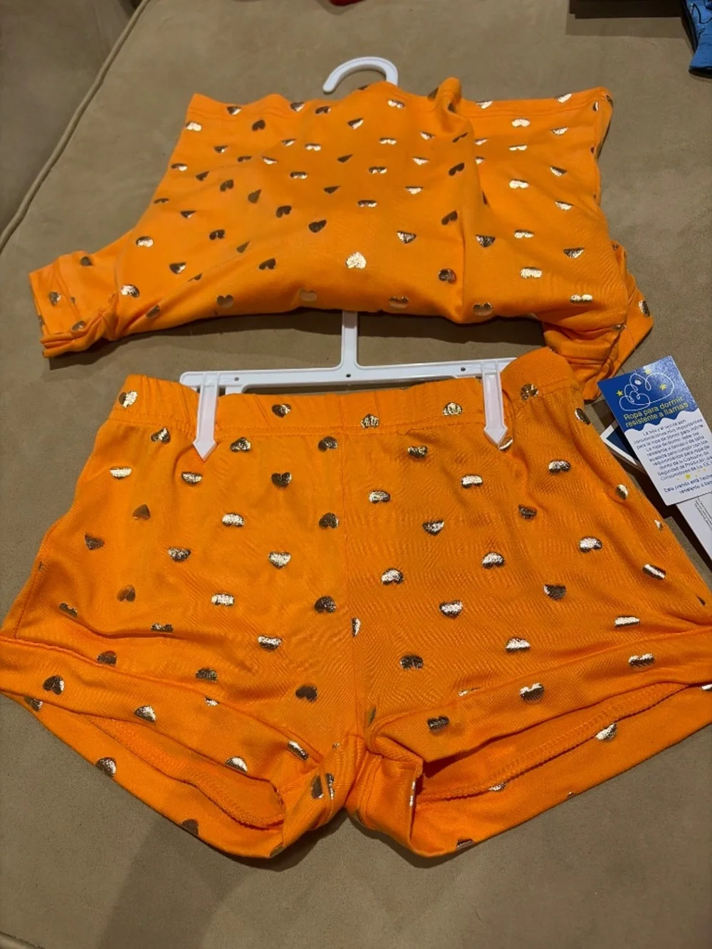 Tahari Girl 2 Piece PJ Set with bonus Size 4T